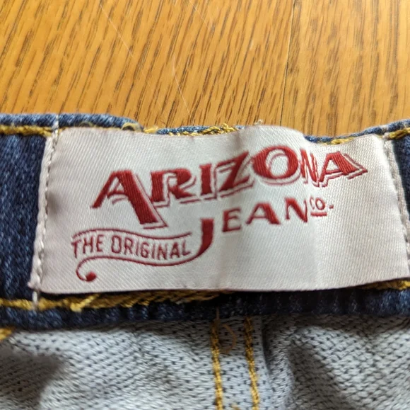 Gently worn Men's Arizona Jeans 👖 - Picture 2 of 6